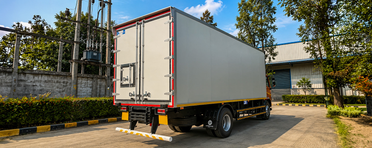 Sub Zero refrigerated truck for export-import cold chain logistics